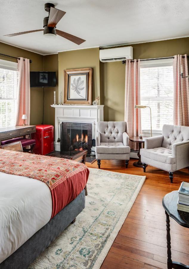 The Applewood Manor Bed & Breakfast Asheville Bagian luar foto