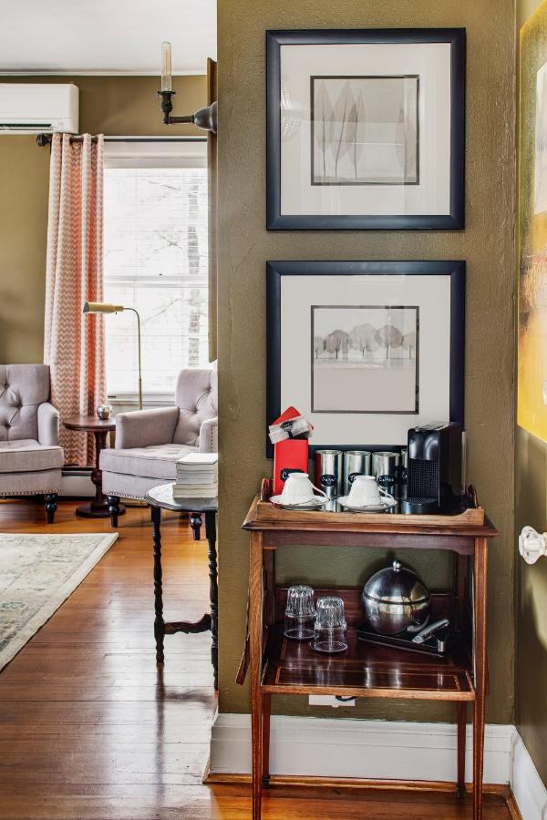 The Applewood Manor Bed & Breakfast Asheville Bagian luar foto